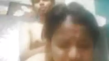 DIRTY DESI CHEATING BITCH ENJYOING WITH BF