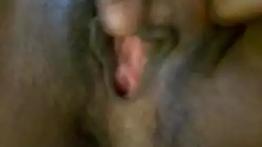 Horny Indian girl pussy fingering