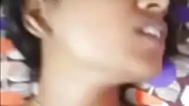 Cute Mallu girlâ€™s pussy fucking sexy video