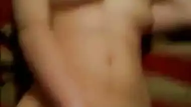 Pakistani Desi XXX babe gets her virgin pussy fingered MMS