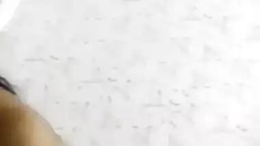 Desi woman is humped by husband who does XXX porn to leak to the web