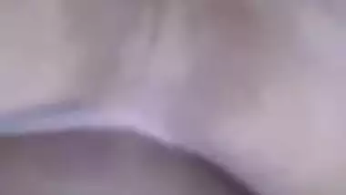 Homemade Desi video of chubby Paki wife taking XXX dick into mouth