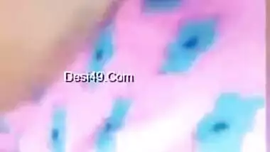 Outdoor video of Desi fellatrix surprising guy with XXX ss