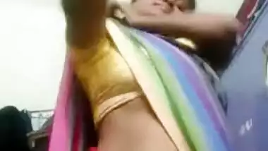 Horny Tamil Aunty Strip Her Cloths