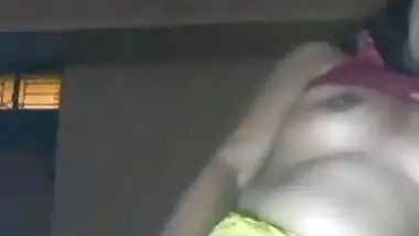 Beautiful bhabi show her nude body