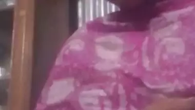 Pink lips bhabhi showing beautiful untouched boobs
