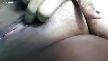 Desi village bbw aunty nice pussy fing video 3