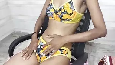 Devar Bhabhi - Hot Begum In Bikni Super Sexy And Hot Young Girlfriend