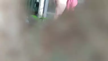 Bengali big ass girl outdoor bath caught by neighbor