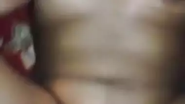 Desi Wife Sharing 3sum 1on mouthn other on pussy