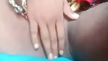 Desi Dehati Bhabhi Fingering 1 With Desi Aunty And Desi Bhabhi