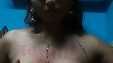 Dehati Bhabhi showing boobs on live cam to her secret lover