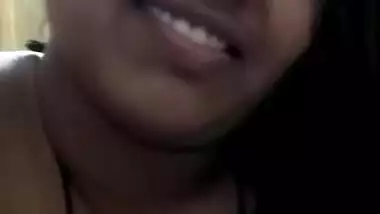 Big boobs bhabi make her own video