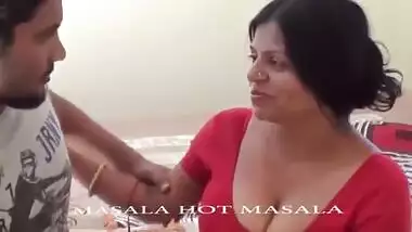 Beautiful mallu aged aunty sex with teenage boy