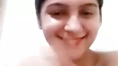 Beautiful Pakstanii girl showing