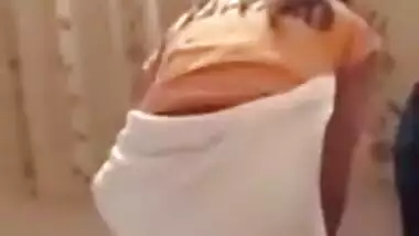 Mumbai call girls changing after sex in hotel