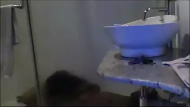 Hotel bathroom turns to fucking place