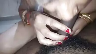 Young Desi wife pleases hubby with XXX blowjob in homemade porn