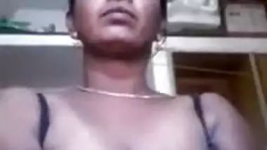 Horny Bhabhi Masturbating