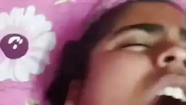 Cute girlfriend hairy pussy fucking viral xxx MMS