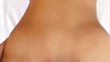 Man fucks a sexy call girl’s shaved pussy in a hotel room