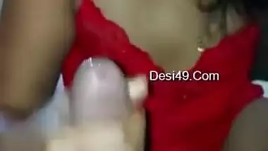 Today Exclusive- Sexy Desi Gf Sucking Dick