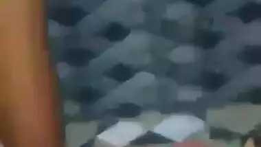 Bhabhi giving blowjob in viral desi mature sex