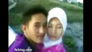 Paki Couple Outdoor