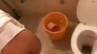 Rishika bhabhi recorder while peeing by