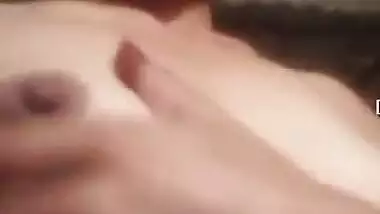 Today Exclusive-desi Girl Record Her Nude Selfie For Lover