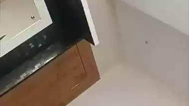 Mature mom boobs show caught by incest son viral clip