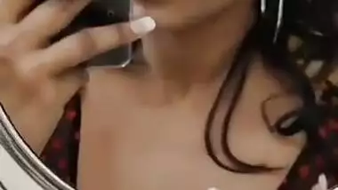 Indian hot Sexy model exposed her body