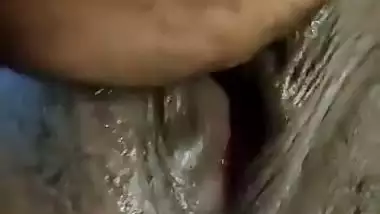 Desi pervert enjoys his neighbor’s wet pussy licking