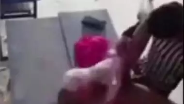 College hottie fucked by her school teacher to give her a better grade, Desi mms scandal