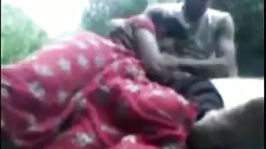 Hot maid in the village having an open sex