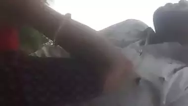 Bihari couple fucks in an open area in outdoor sex MMS