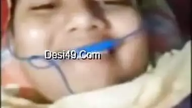 Today Exclusive -desi Girl Shows Her Boobs And Pussy On Vc
