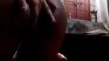 Perfect-figured Desi XXX girl stripping her clothes on live video call MMS