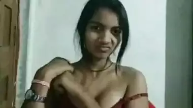 Cute Indian Girl Showing For Bf