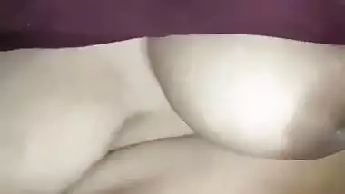 Husband fingering wife pussy harder before fucking