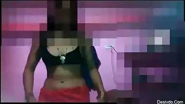 Pure desi bhabhi in nude dance