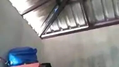 Young man jerks off and ejaculates over obedient Indian wife's XXX face