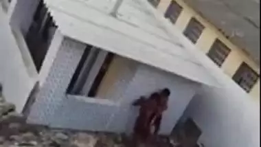 Unsatisfied aunty is caught fucking outdoor with brother of hubby, Desi mms