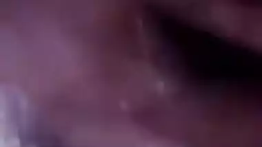 Chubby Indian aunty with XXX-shaped boobs and ass fingers herself