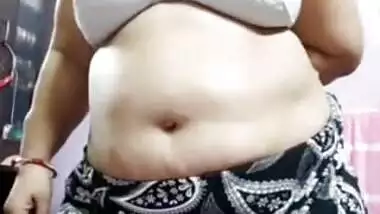 Desi Milf Teasing On Live