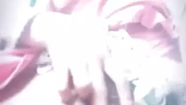 Amateur video makes understand that the Indian girl hates razors