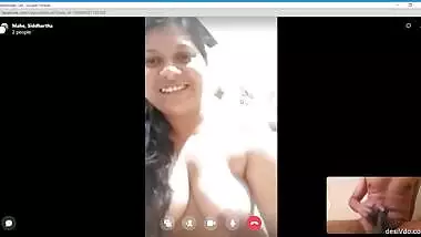 Sexy Bhabhi Showing Nude Body On Video Call