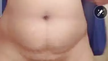 Chubby Desi Maal exposes her big XXX melons and cock-hungry pussy