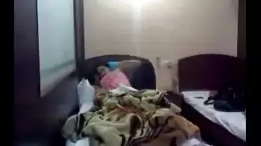 Indian bhabhi home sex with devar in hubby’s absence